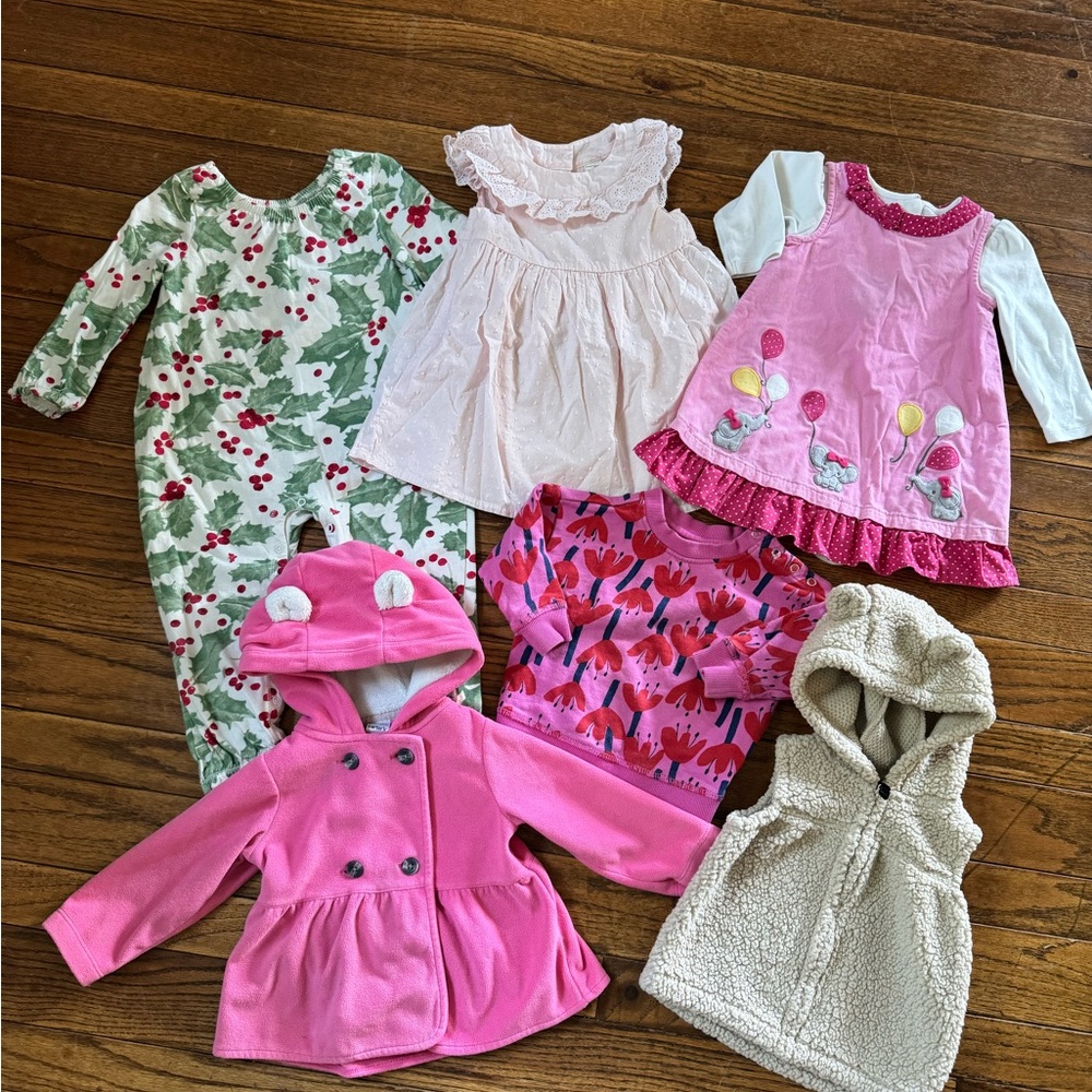Adorable Girl Toddler Clothing bundle - 18 months